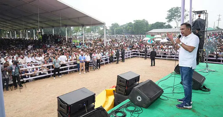 ফেনী প্রধানমন্ত্রী তারেক রহমান